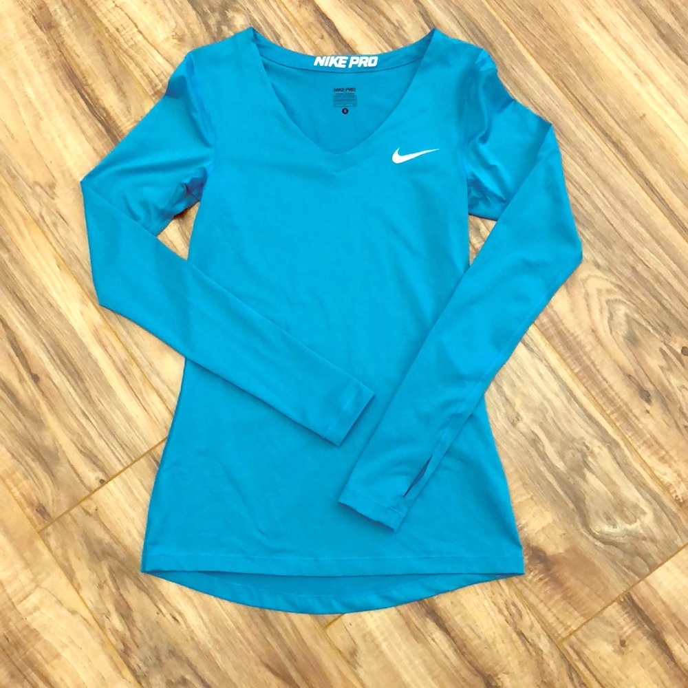Nike Pro driFit long sleeve top